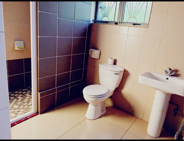 5 BEDROOM HOUSE FOR SALE IN SHALLCROSS